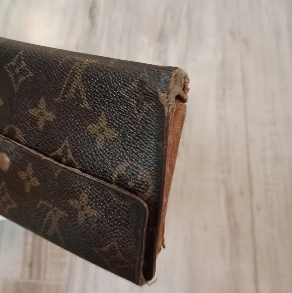 Louis Vuitton Porte Monnaie Monogram Pochette Credit Long Wallet